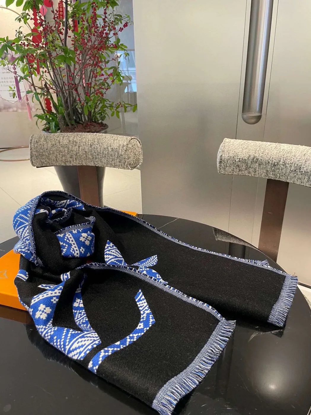 Louis Vuitton MNG Two in Sided Scarf Blue