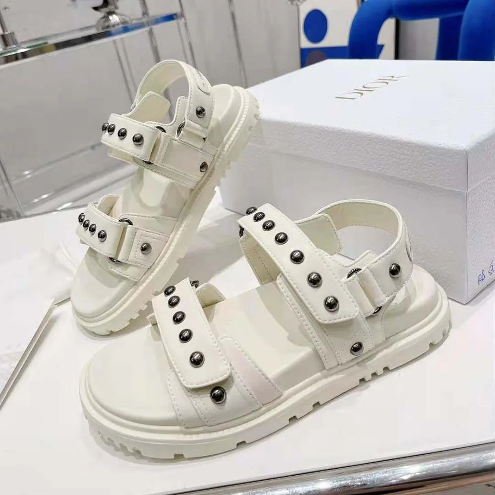Dior Dioract Sandal White Lambskin and Silver for Women in Finish Rivets Dior Dioract Sandal White Lambskin and Silver for Women in Finish Rivets