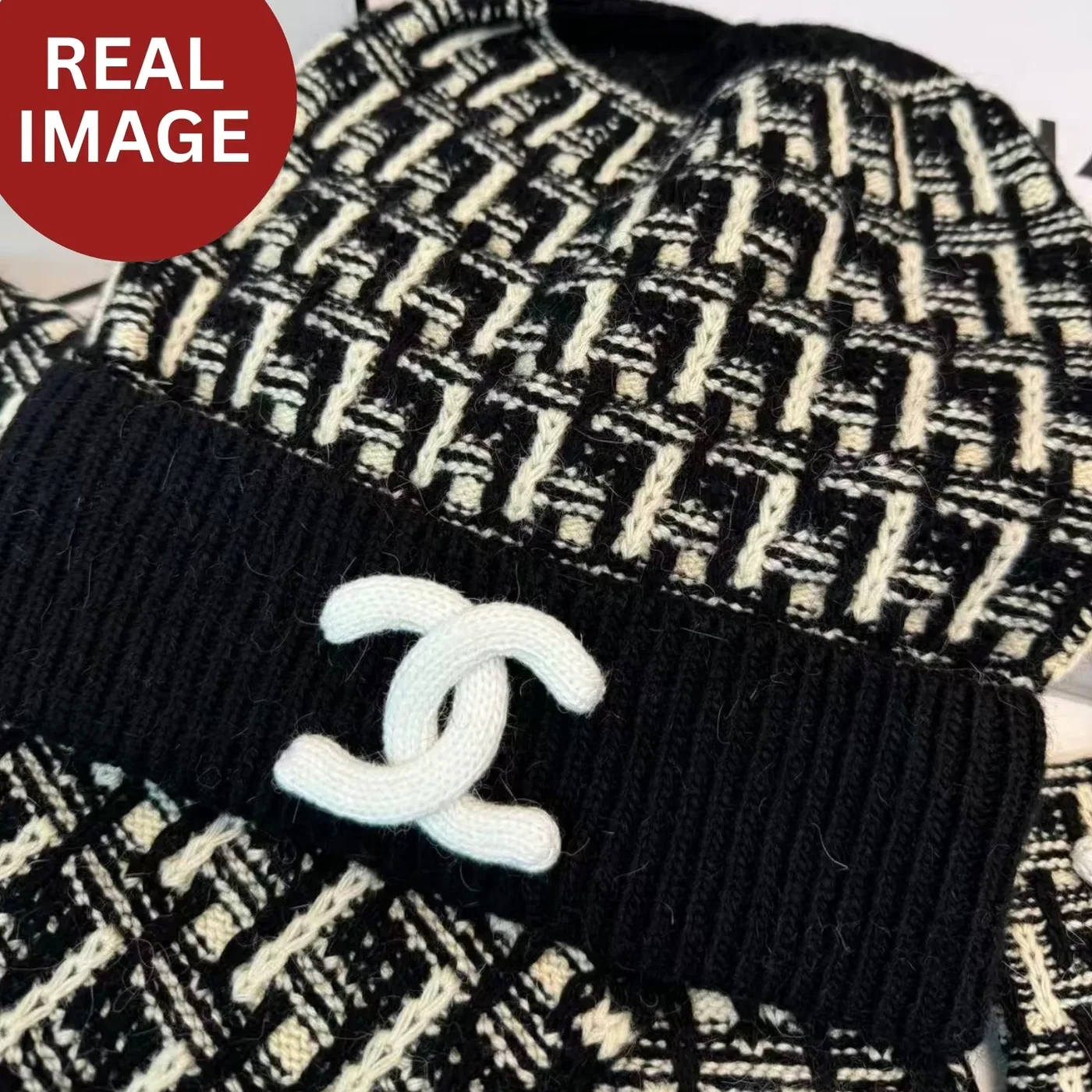 Chanel Winter Set Hat, Scarf And Gloves Black