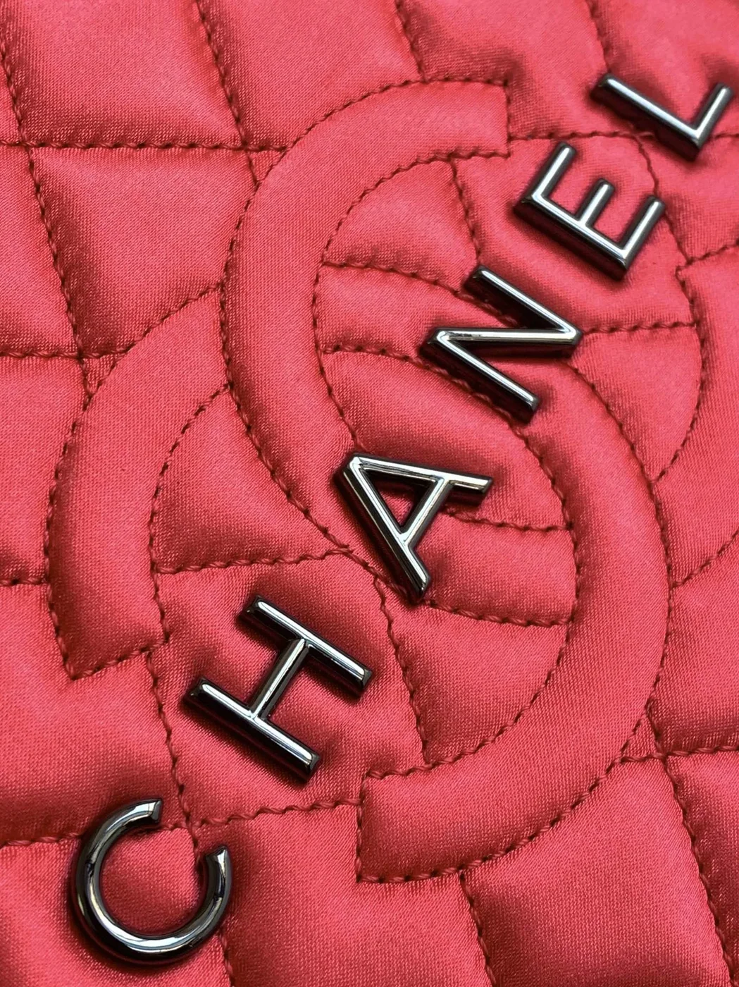 Chanel Star Handbag Red in Blue / Chanel Star Handbag Red in Blue /