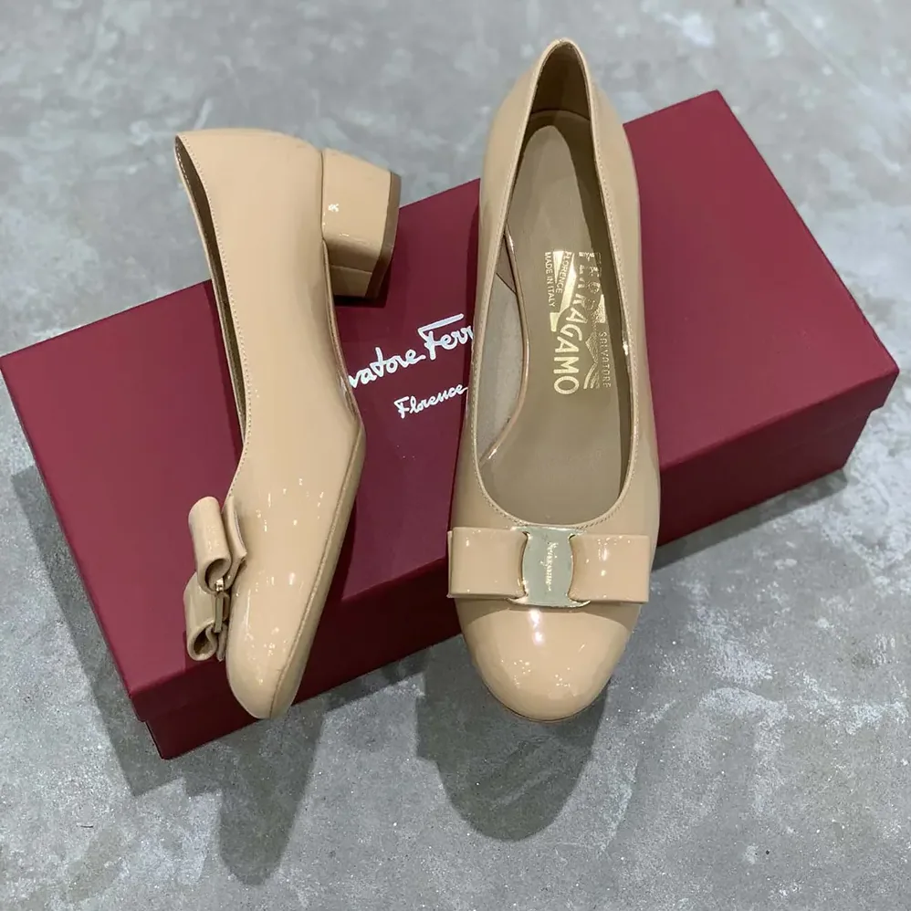 Salvatore Ferragamo Vara Pump for Women in Sandy