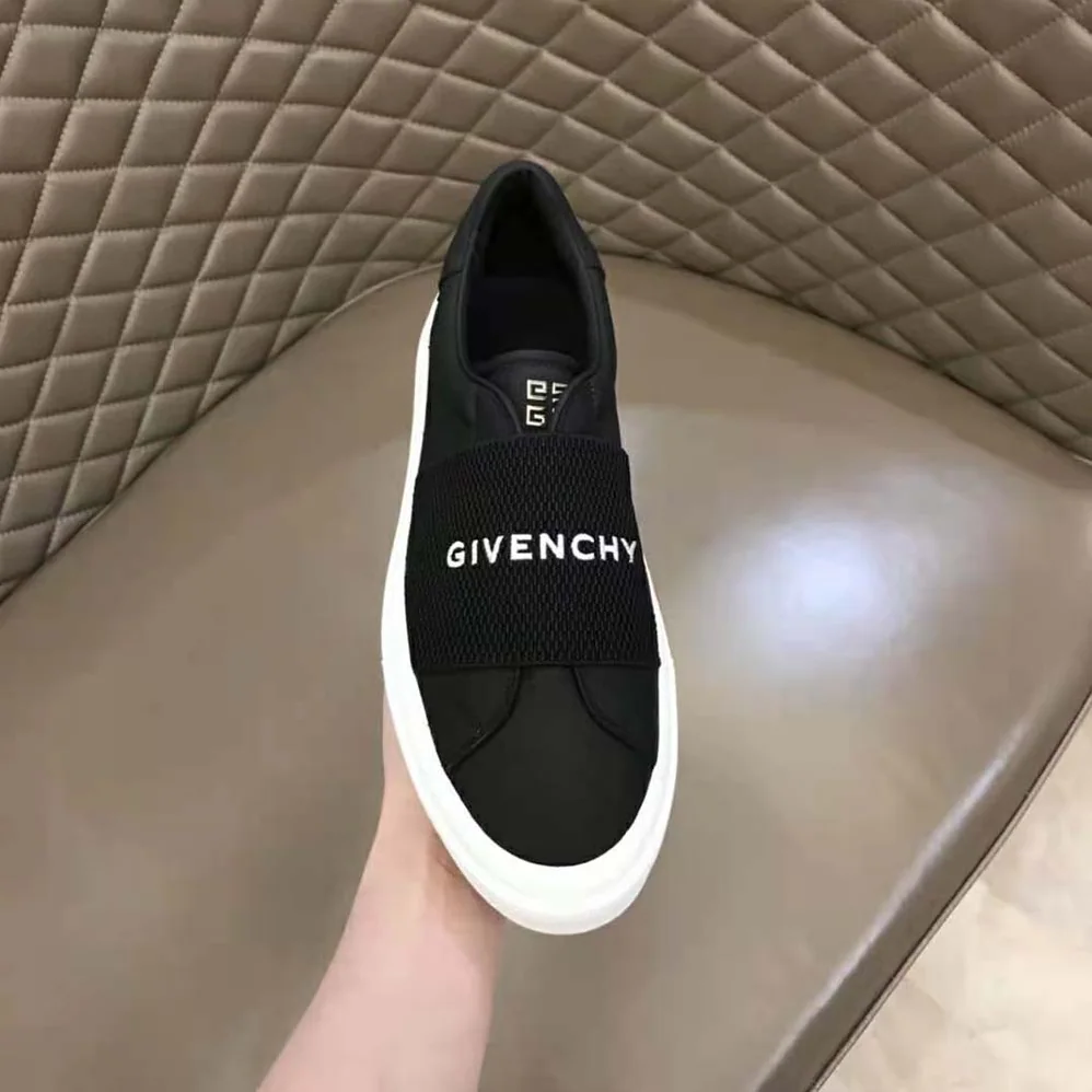 Givenchy Sneakers in Leather with Givenchy Webbing for Women in Black Givenchy Sneakers in Leather with Givenchy Webbing for Women in Black