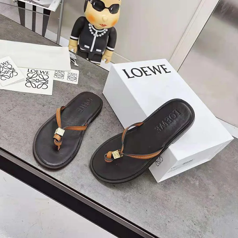 Loewe Dice Flip Flop in Calfskin for Women in Black Loewe Dice Flip Flop in Calfskin for Women in Black