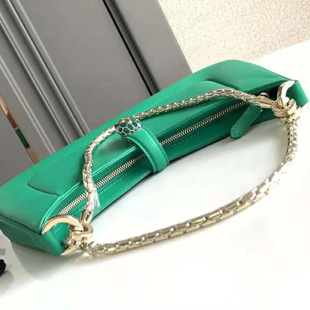 Bvlgari Serpenti Baia Small Shoulder Bag in Calf Leather for Women in Green Bvlgari Serpenti Baia Small Shoulder Bag in Calf Leather for Women in Green