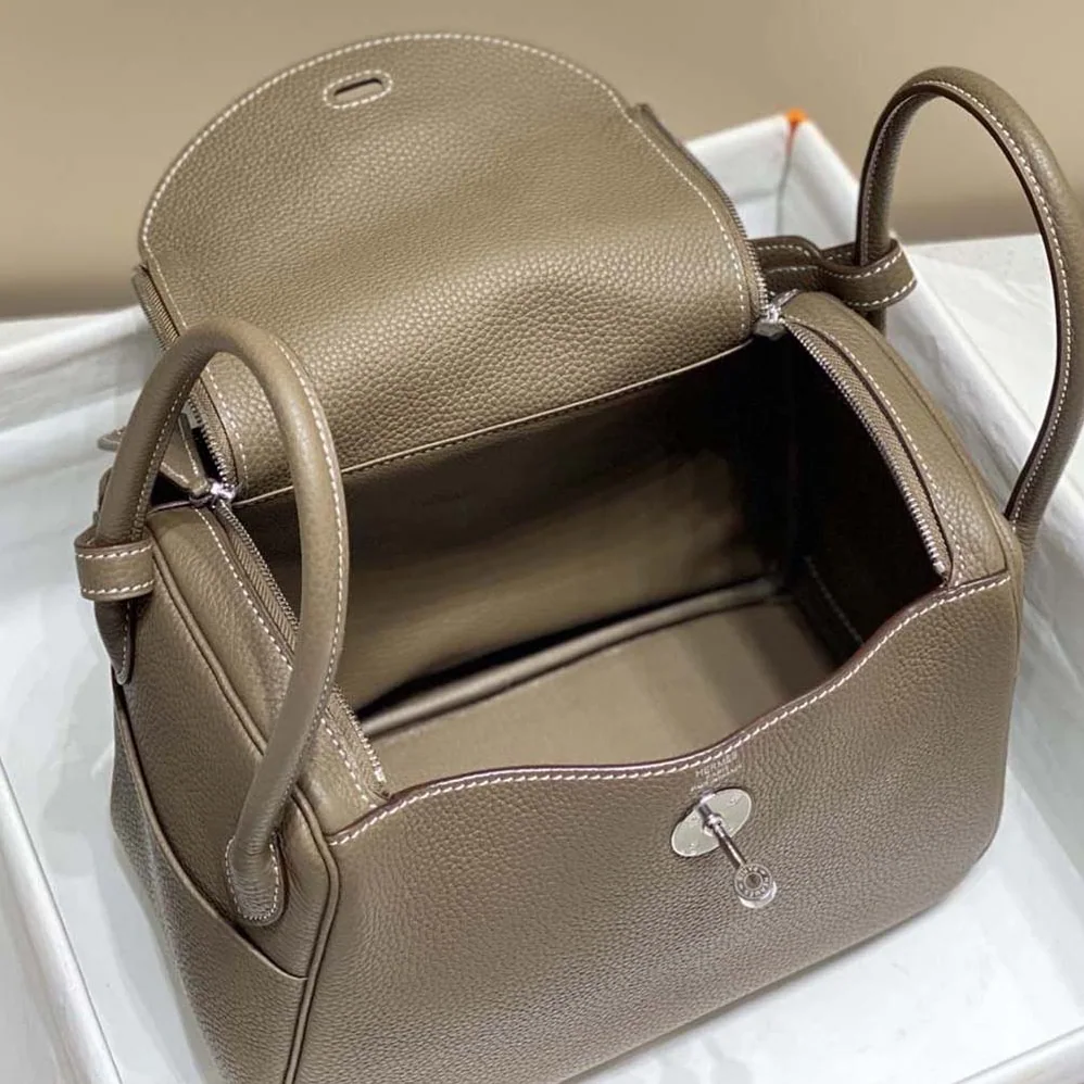 Hermes Lindy 26 in Clemence Leather for Women in Gray/Silver Hermes Lindy 26 in Clemence Leather for Women in Gray/Silver