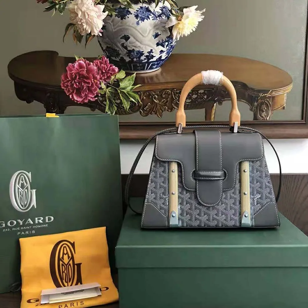 Goyard Sac Saïgon PM in Toile Goyardine & Clamecy Calfskin for Women in Gray Goyard Sac Saïgon PM in Toile Goyardine & Clamecy Calfskin for Women in Gray
