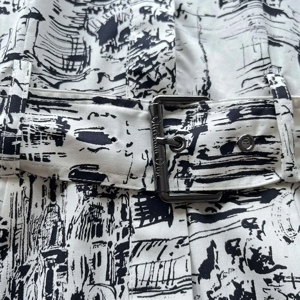 Dior Mid-Length Shirt Dress White and Black Cotton and Silk Poplin with Paris Allover Motif for Women Dior Mid-Length Shirt Dress White and Black Cotton and Silk Poplin with Paris Allover Motif for Women