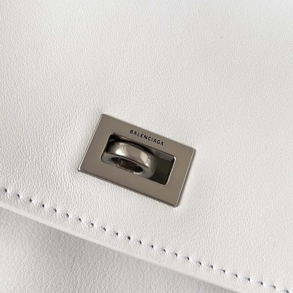 Balenciaga Rodeo Large Handbag in White Smooth Calfskin for Women in Silver Balenciaga Rodeo Large Handbag in White Smooth Calfskin for Women in Silver