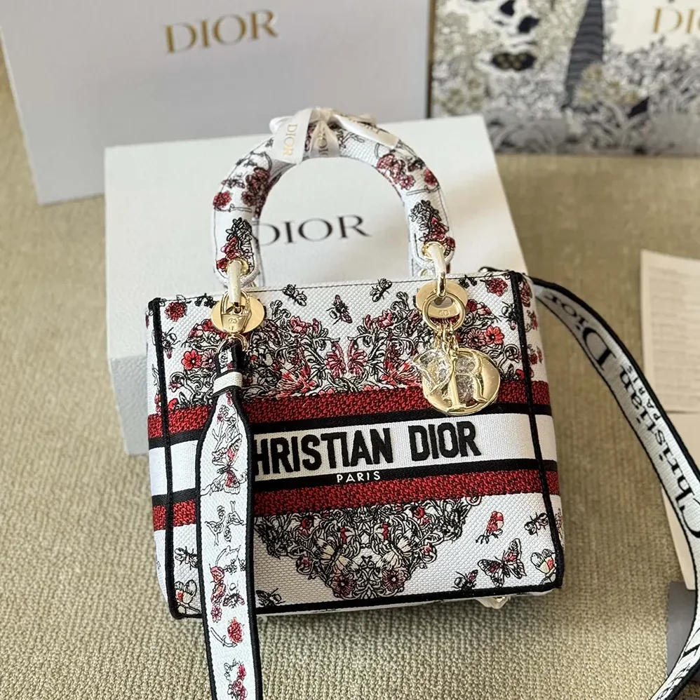 Dior Dioramour Medium Lady D for Women in Lite Bag White Embroidery