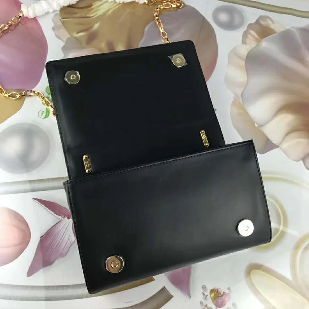 Dolce Gabbana D&G DG Girls Shoulder Bag Nappa Leather for Women in Black Dolce Gabbana D&G DG Girls Shoulder Bag Nappa Leather for Women in Black