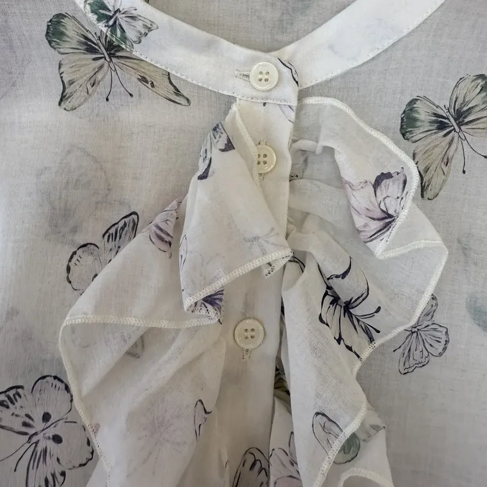 Dior Blouse with Ruffled Neckline Beige Cotton Muslin with Multicolor Butterfly Motif for Women Dior Blouse with Ruffled Neckline Beige Cotton Muslin with Multicolor Butterfly Motif for Women