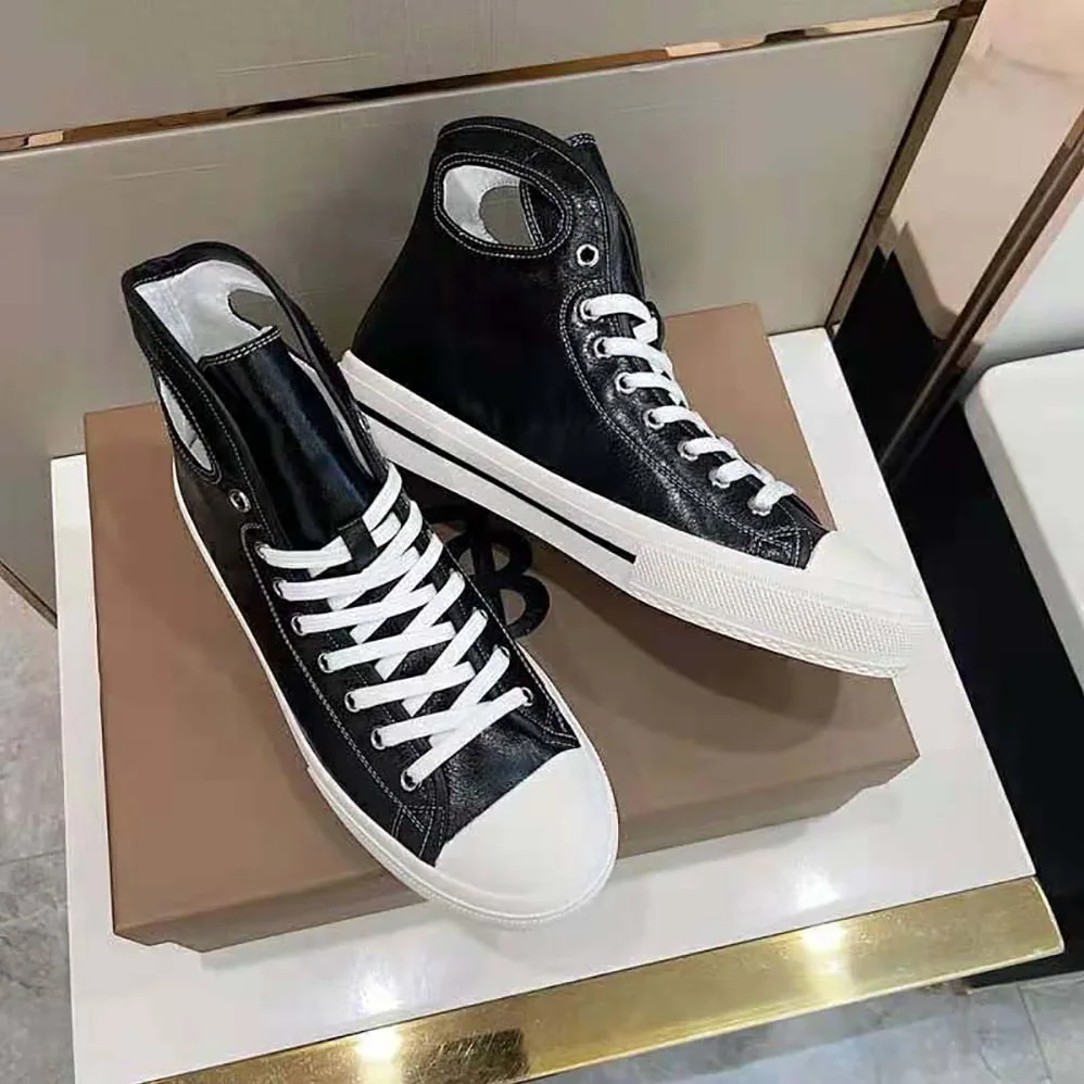 Burberry Porthole Detail Leather High-top Sneakers for Men in Black