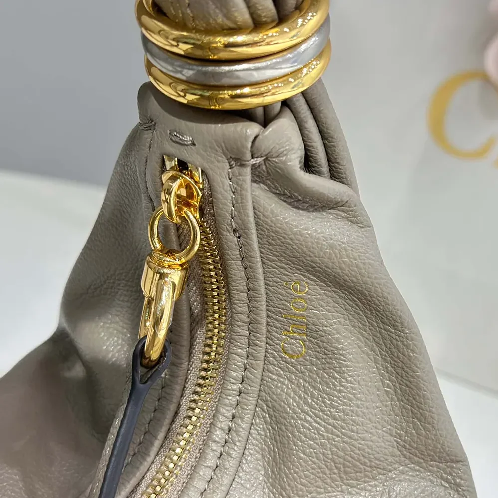 Chloe Small Bracelet Hobo Bag in Grained Leather for Women in Grey