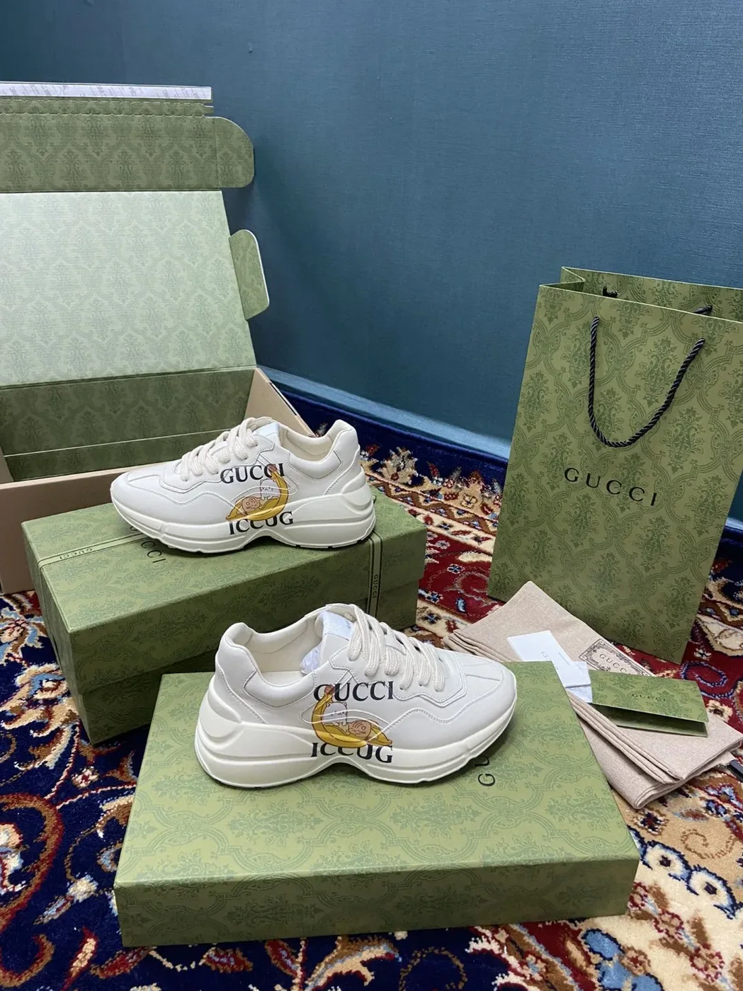 Gucci Rhyton Sneakers With Bananya White Ivory -2SH00-9522a Gucci Rhyton Sneakers With Bananya White Ivory -2SH00-9522a