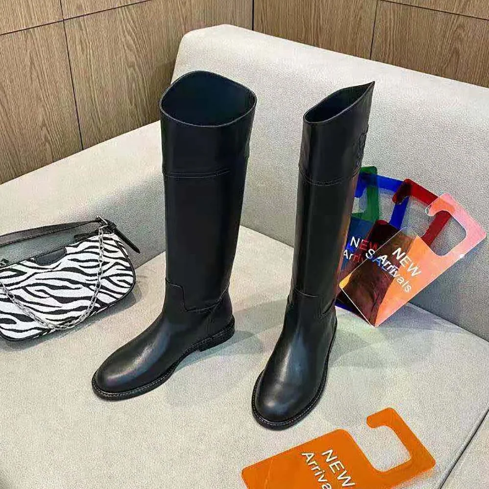 Fendi Karligraphy Black Leather Boots for Women