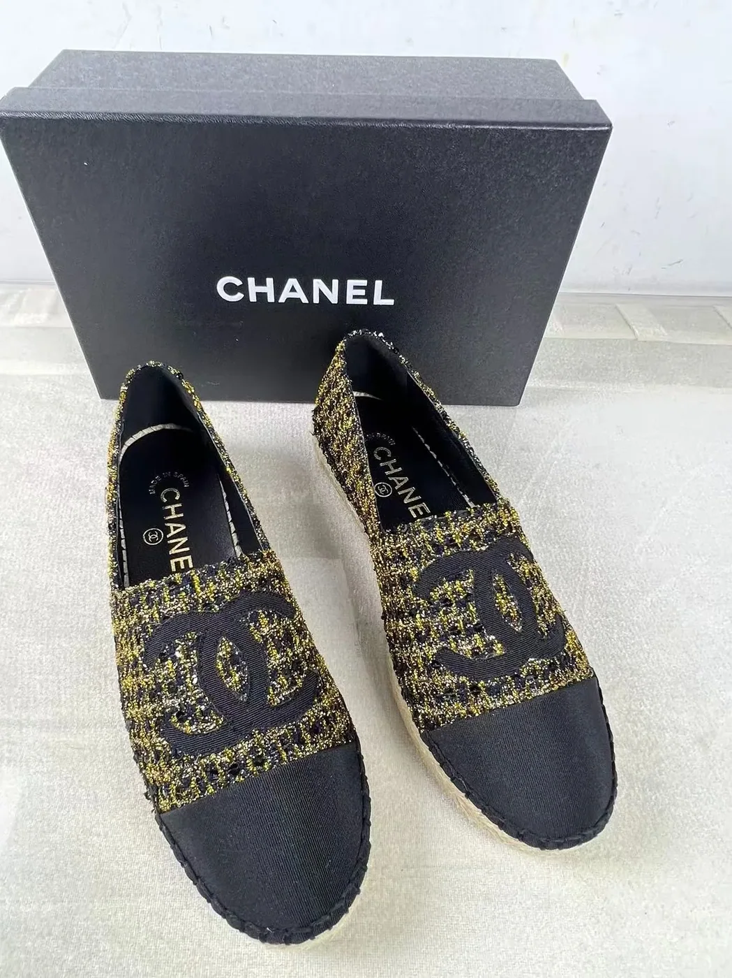 Chanel Espadrilles Tweed Black in Gold Chanel Espadrilles Tweed Black in Gold