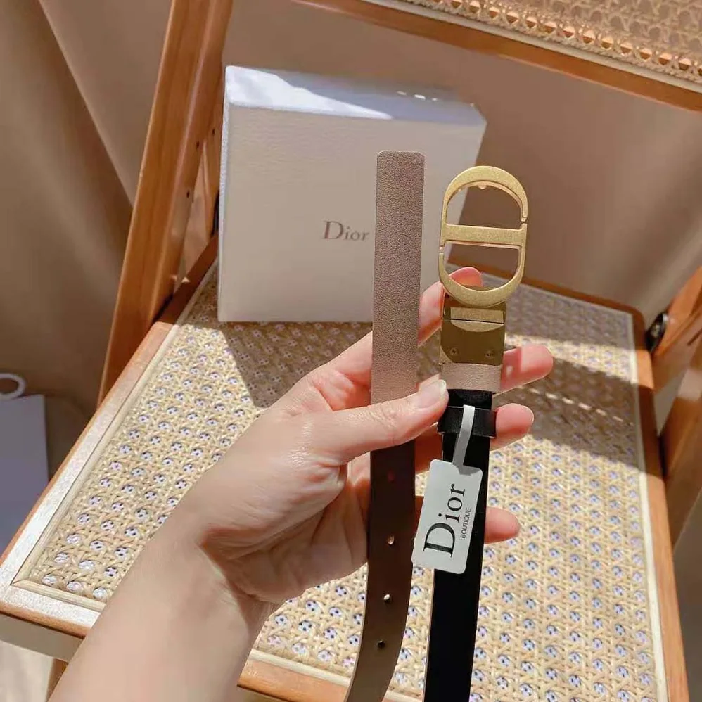 Dior 30 Montaigne Reversible Belt Hazelnut and Black Smooth Calfskin 20 MM for Women Dior 30 Montaigne Reversible Belt Hazelnut and Black Smooth Calfskin 20 MM for Women