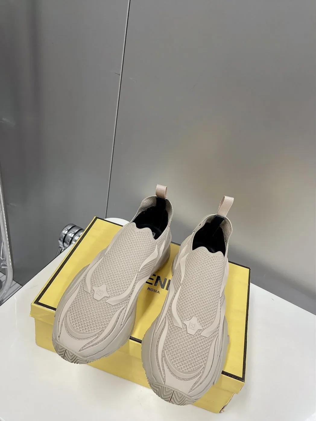 Fendi Low Trainers Sneakers Beige