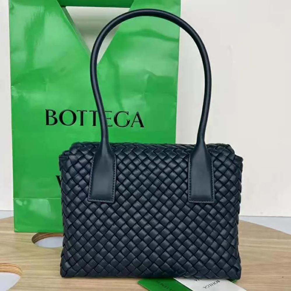Bottega Veneta Patti Top Handle Bag in Lambskin for Women in Black Bottega Veneta Patti Top Handle Bag in Lambskin for Women in Black