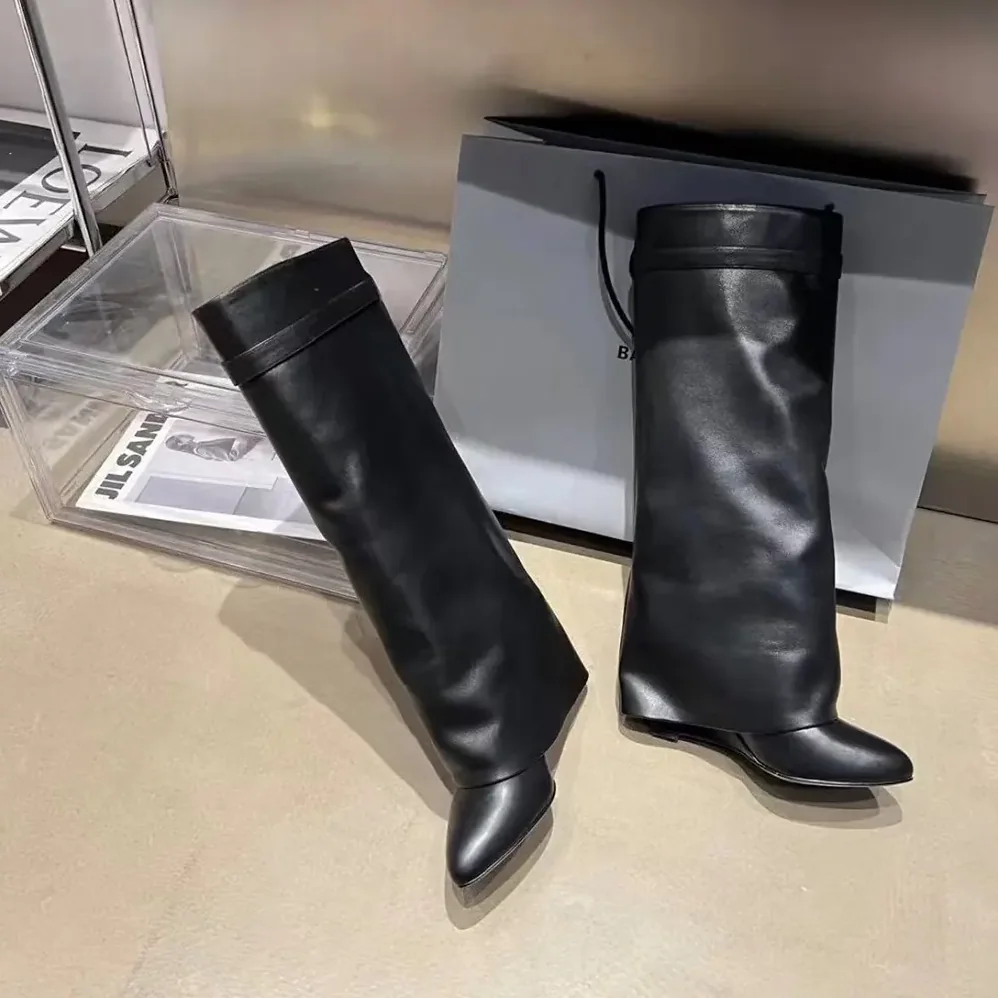 Givenchy Also Available in Wide Fit Shark Lock Boots in Leather for Women in Black Givenchy Also Available in Wide Fit Shark Lock Boots in Leather for Women in Black