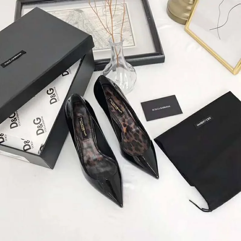 Dolce Gabbana D&G Shoes Patent Leather Pump with Leopard Sole 80mm Heel Hight for Women in Black Dolce Gabbana D&G Shoes Patent Leather Pump with Leopard Sole 80mm Heel Hight for Women in Black