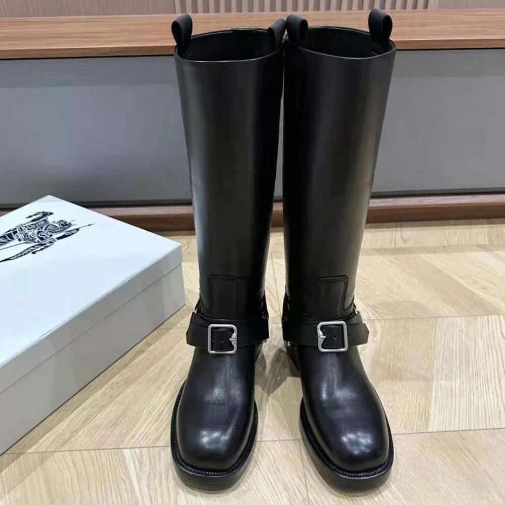 Burberry Leather Saddle Tall Boots for Women in Black Burberry Leather Saddle Tall Boots for Women in Black