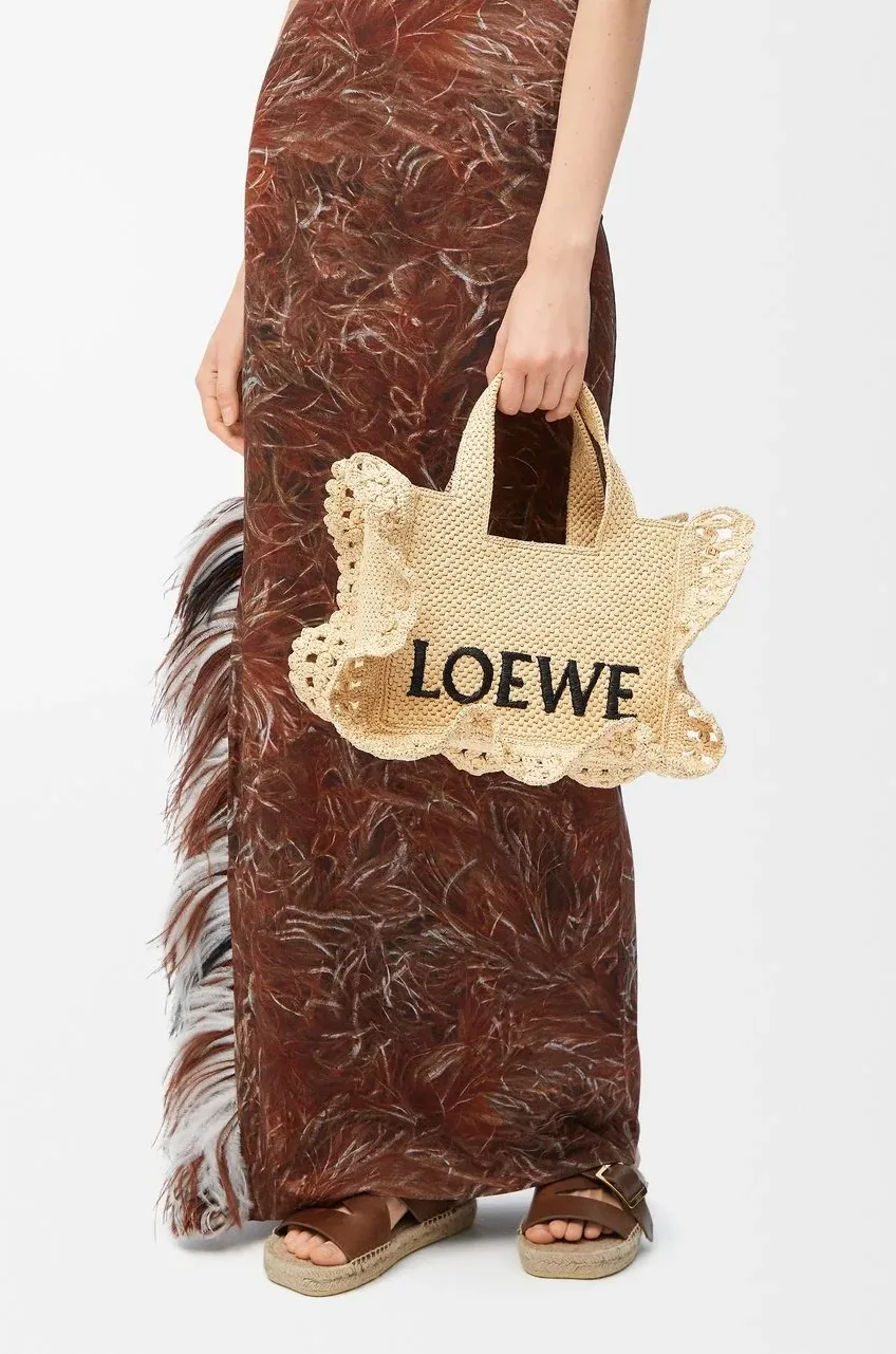 Loewe Small Font Tote Raffia Natural / ALF1B59X25 Loewe Small Font Tote Raffia Natural / ALF1B59X25