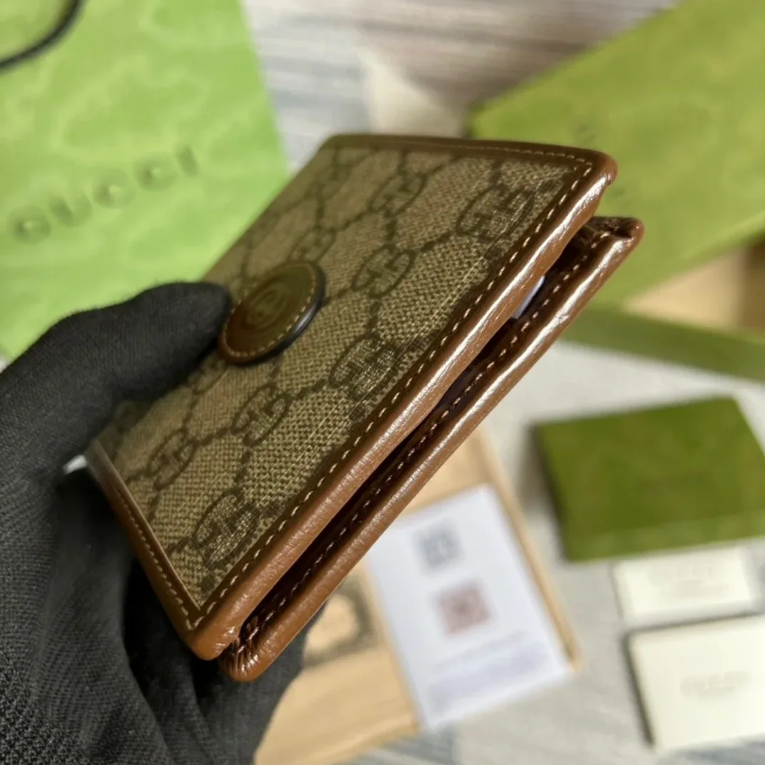 Gucci Card Case Wallet with Interlocking G Brown / GG Gucci Card Case Wallet with Interlocking G Brown / GG