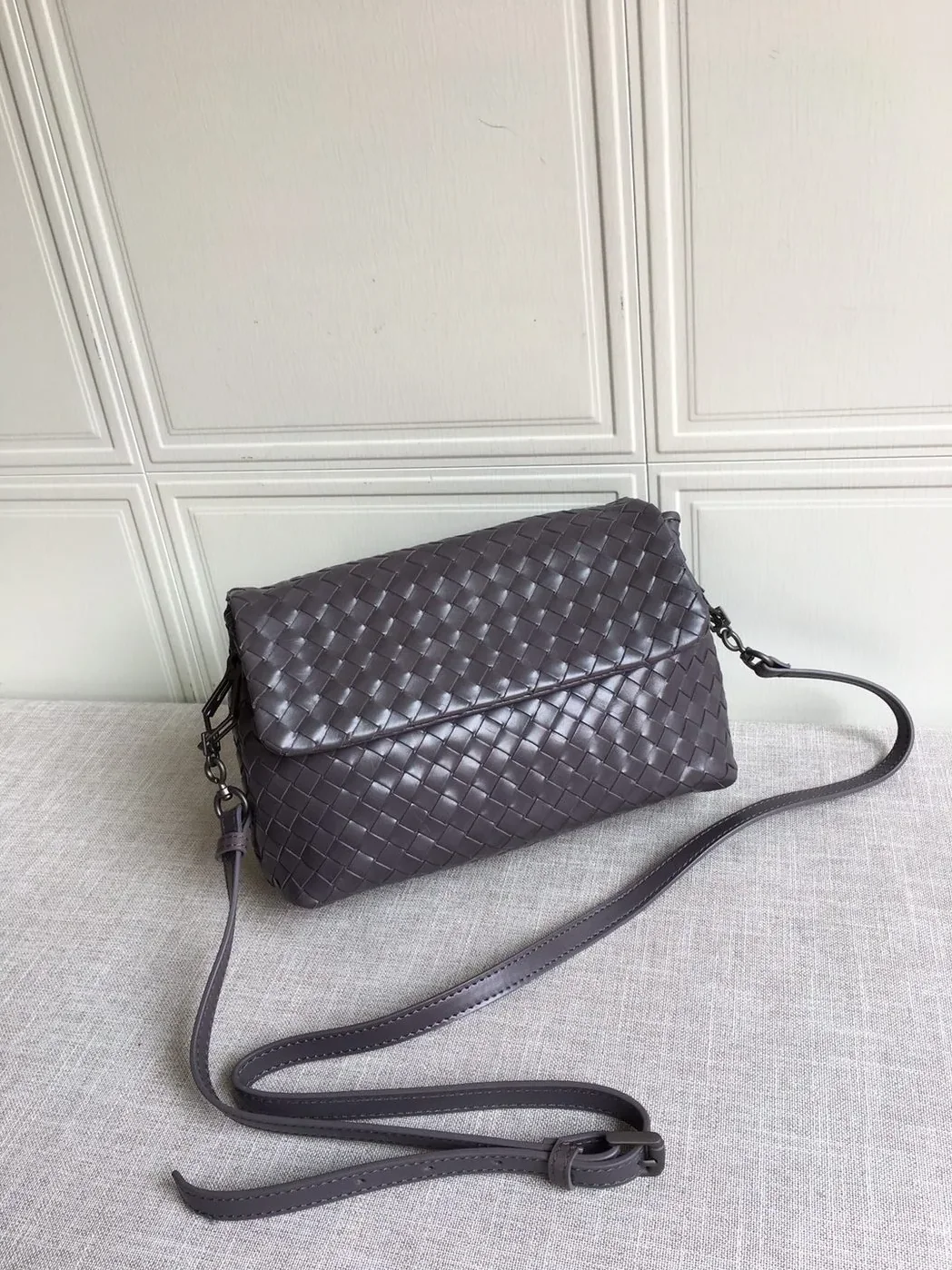 Bottega Veneta Classic Intrecciato Dark Brown Bottega Veneta Classic Intrecciato Dark Brown