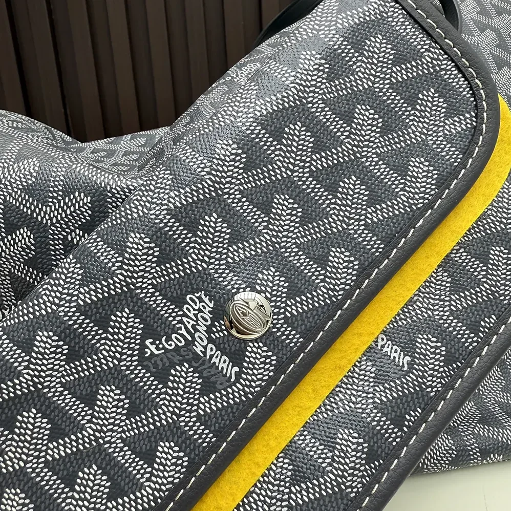Goyard Saint Louis Gm Bag for Unisex in Grey Goyard Saint Louis Gm Bag for Unisex in Grey