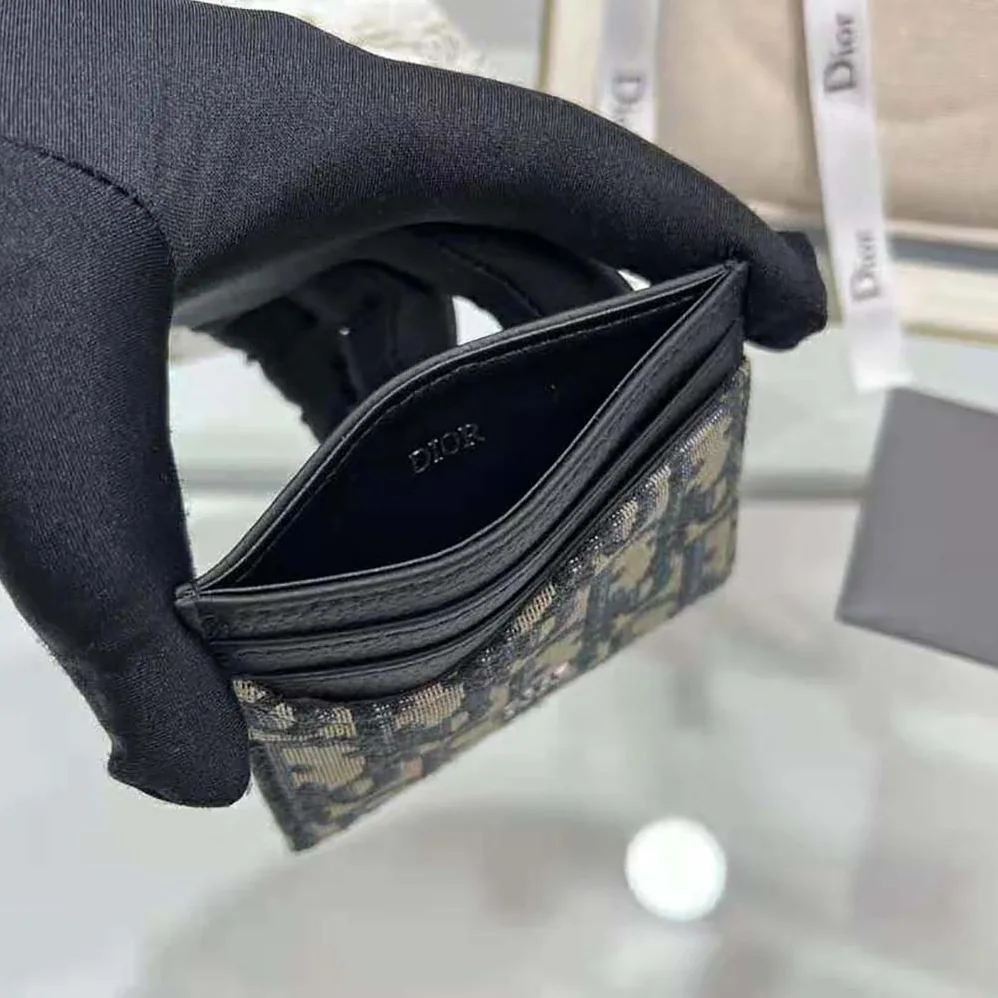 Dior Saddle Card Holder Black Grained Calfskin and Beige and Black Dior Oblique Jacquard for Men Dior Saddle Card Holder Black Grained Calfskin and Beige and Black Dior Oblique Jacquard for Men