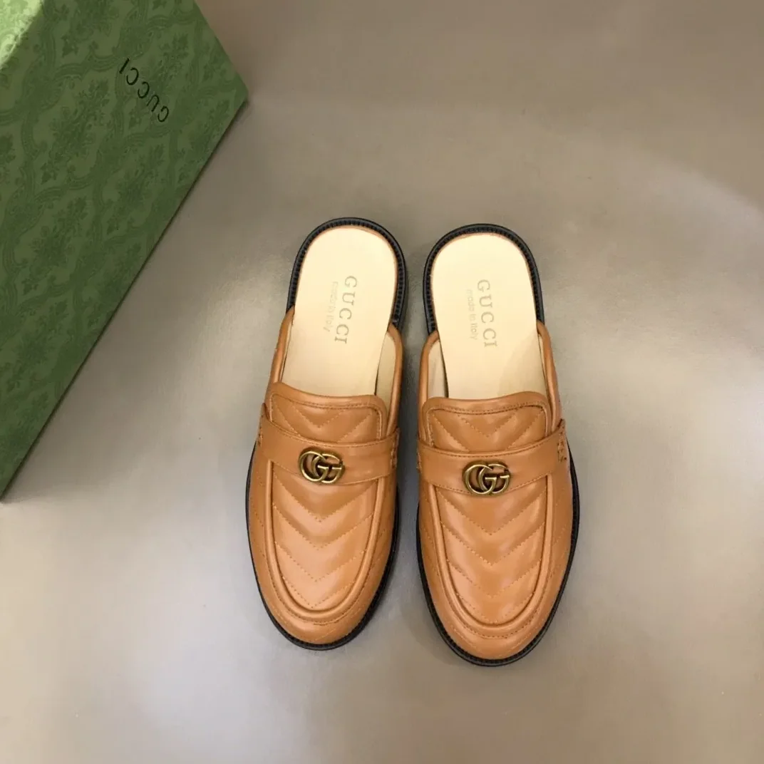 Gucci Slipper With Interlocking G Green Gucci Slipper With Interlocking G Green