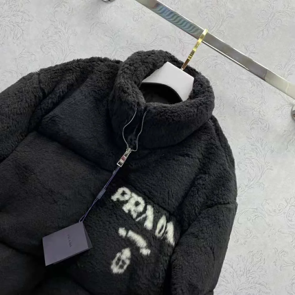 Prada Jacket Stands Out for the Delicate Touch of Shearling Jacket for Women in Black Prada Jacket Stands Out for the Delicate Touch of Shearling Jacket for Women in Black