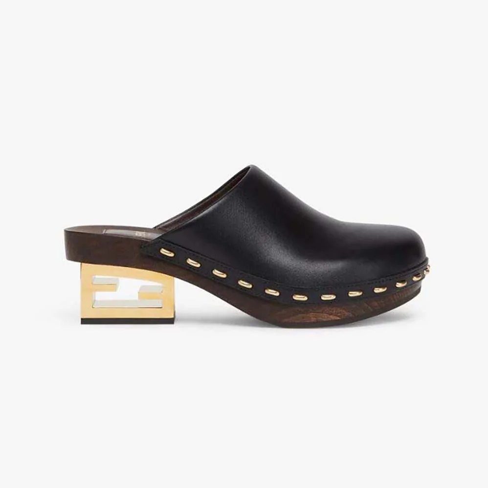 Fendi Baguette Show Black Leather Medium for Women in Heel Clogs