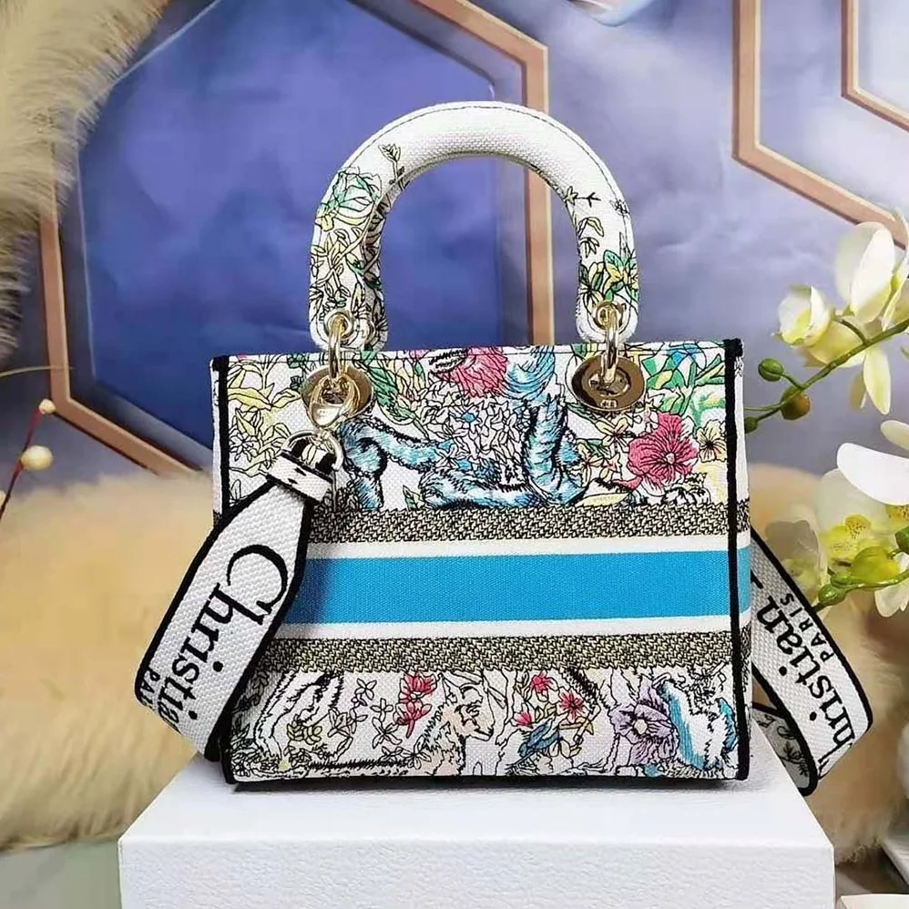 Dior Medium Lady D-Lite Bag Latte Multicolor D for Women in Constellation Embroidery Dior Medium Lady D-Lite Bag Latte Multicolor D for Women in Constellation Embroidery