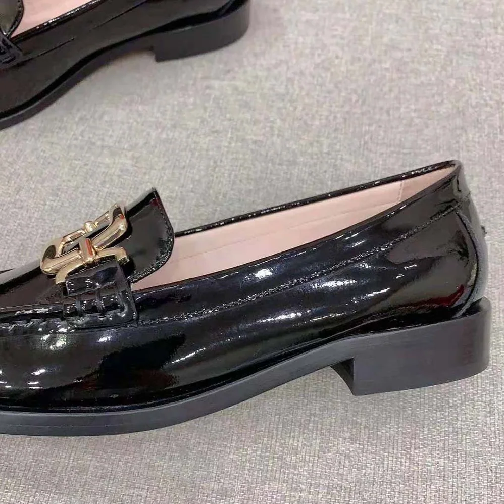 Roger Vivier Metal Buckle Morsetto Loafers in Patent Leather for Women Roger Vivier Metal Buckle Morsetto Loafers in Patent Leather for Women