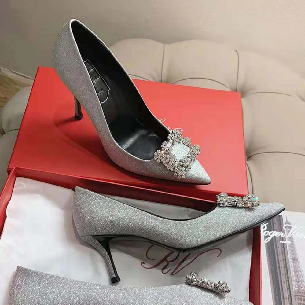 Roger Vivier Flower Strass Buckle Pumps in Fabrics for Women Roger Vivier Flower Strass Buckle Pumps in Fabrics for Women