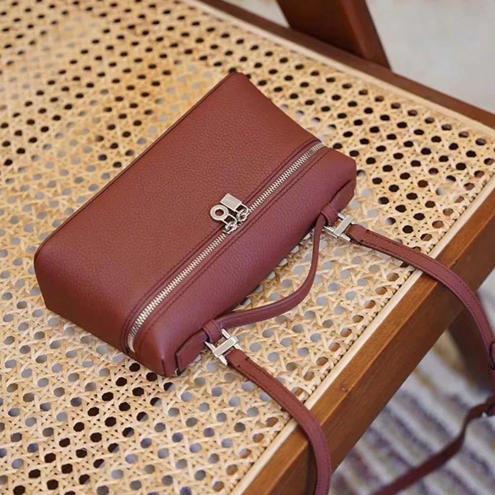 Loro Piana Extra Pocket Pouch L19 in Calfskin Leather for Women in Brown Loro Piana Extra Pocket Pouch L19 in Calfskin Leather for Women in Brown