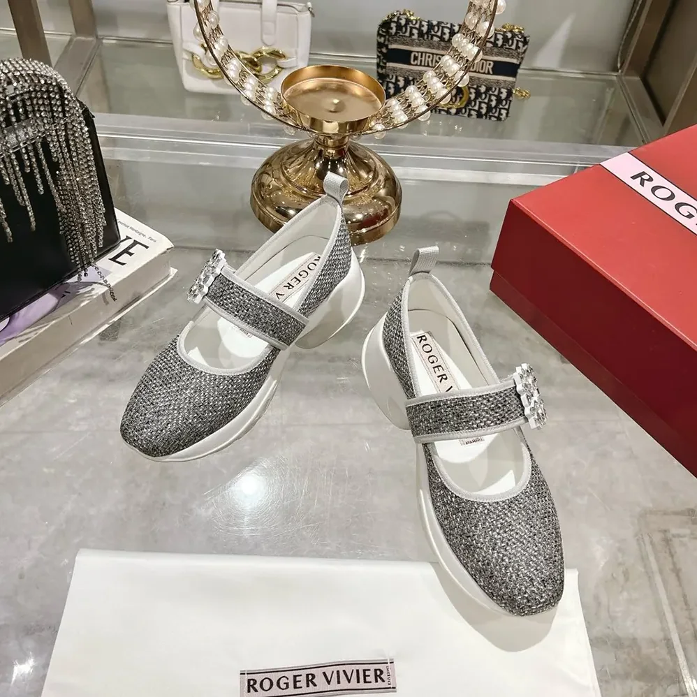 Roger Vivier Viv' Run Babies Sneakers in Lurex for Women in Silver