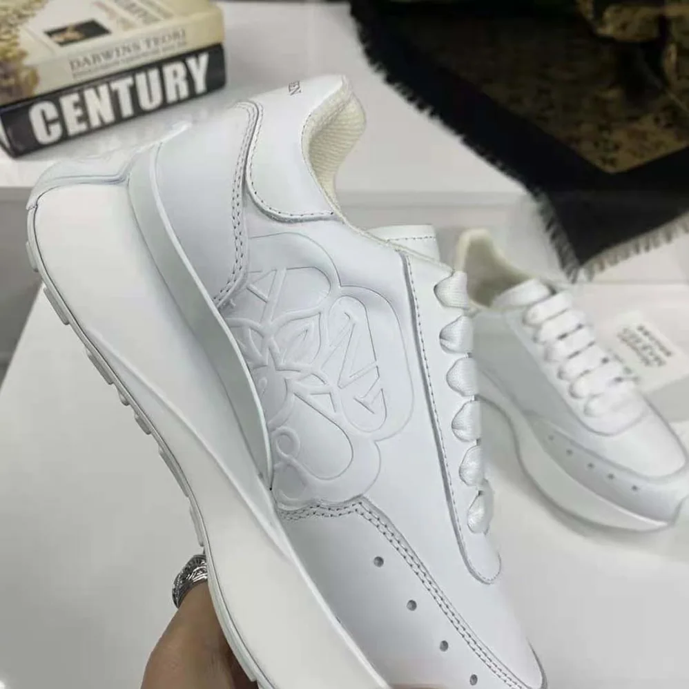 Alexander Mcqueen Sprint Runner in Calf Leather for Unisex in White