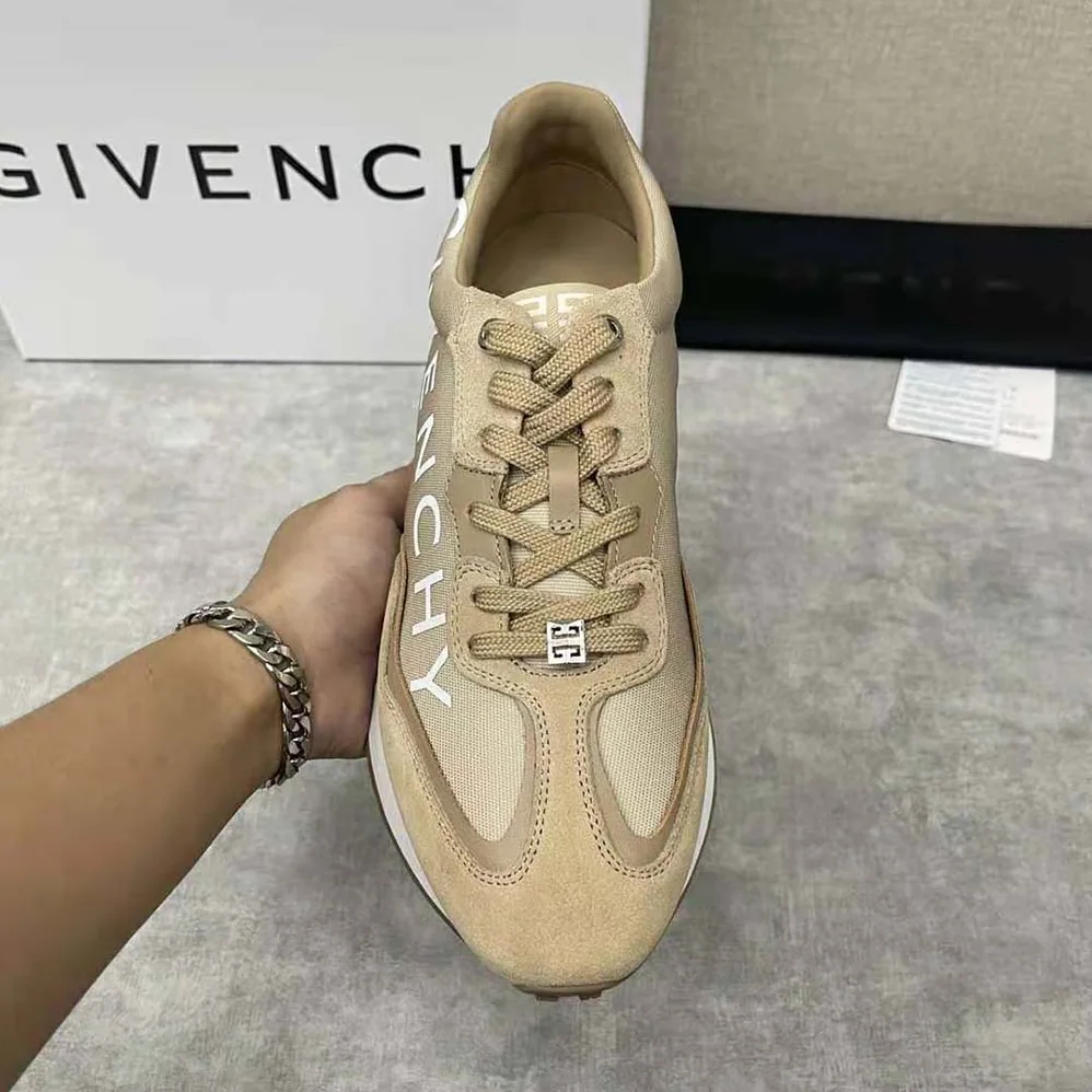 Givenchy GIV Runner Sneakers in Suede Leather and Nylon for Men in Beige Givenchy GIV Runner Sneakers in Suede Leather and Nylon for Men in Beige