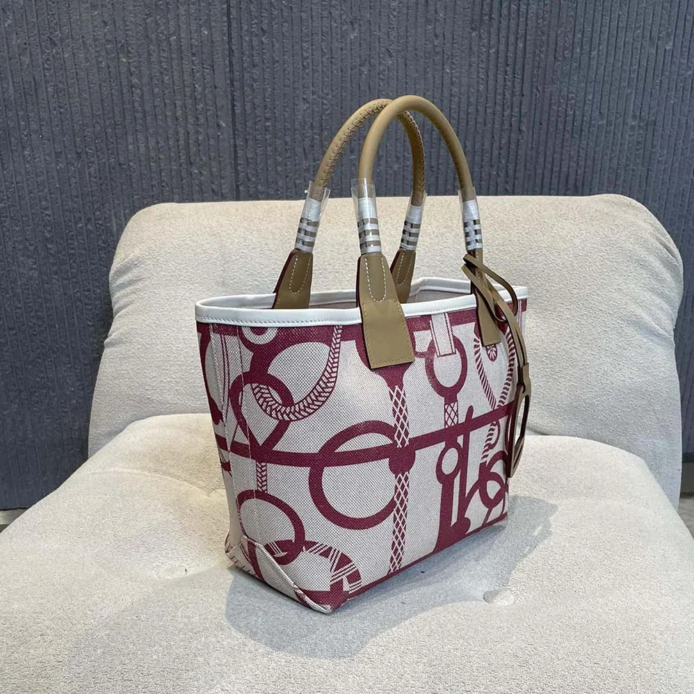Hermes Steeple 25 Ecru Tote Bag for Unisex in Purple Hermes Steeple 25 Ecru Tote Bag for Unisex in Purple