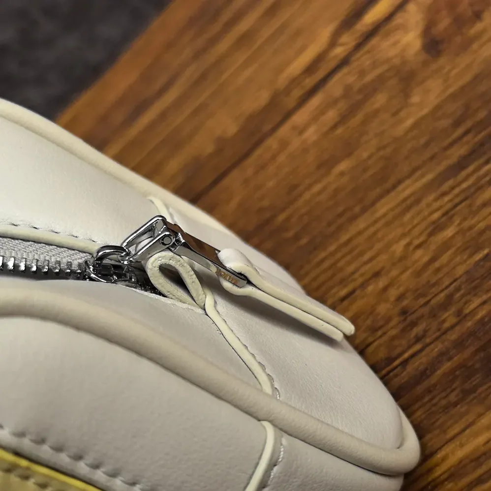 Loewe Amazona 23 Cropped Bag in Nappa Calfskin for Women in Pale Grey Loewe Amazona 23 Cropped Bag in Nappa Calfskin for Women in Pale Grey