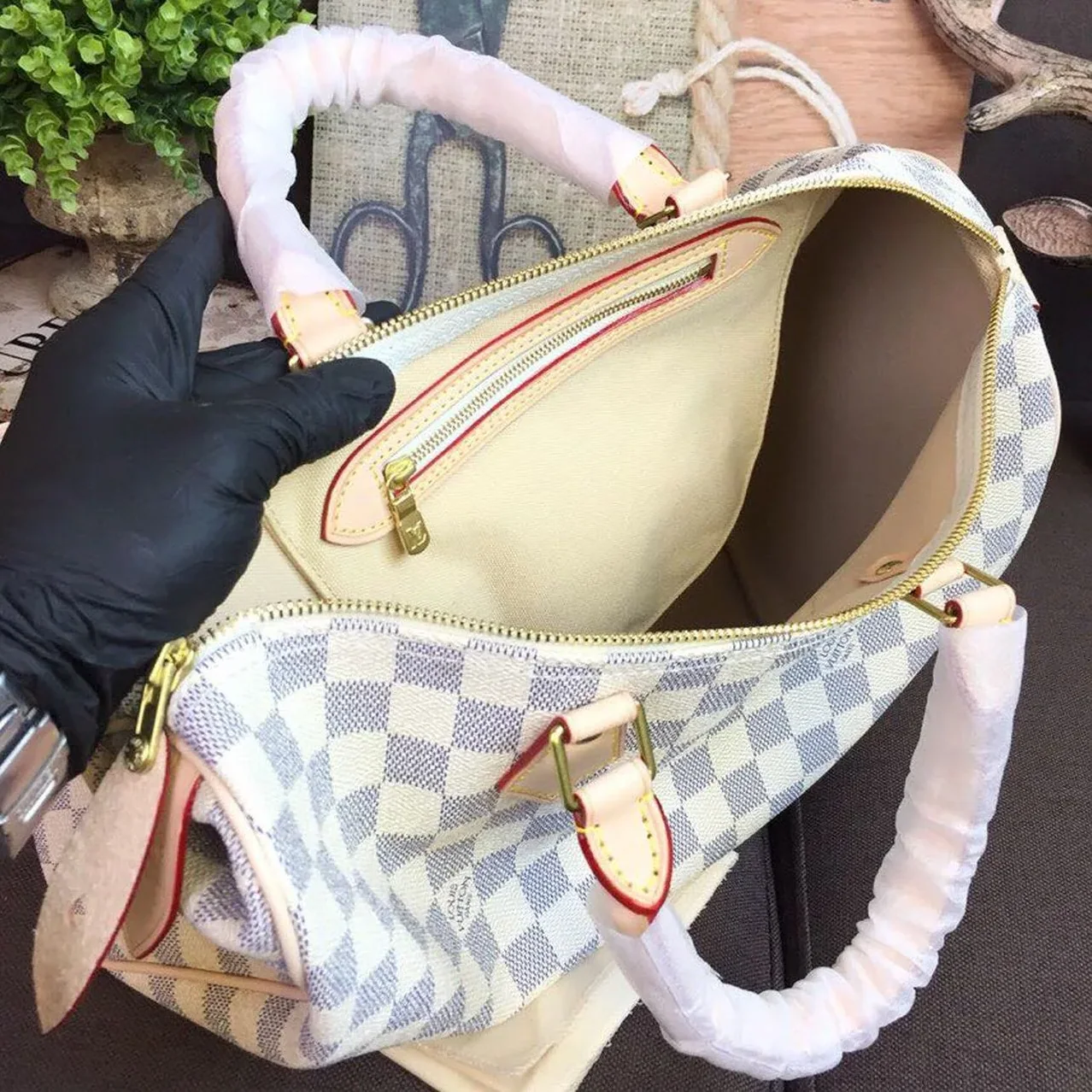 Louis Vuitton Speedy 35 Top Handle Bag / White Damier Azur Canvas Gold Hardware