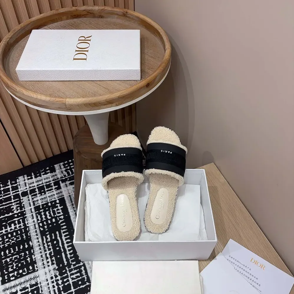 Dior Dway Slide Black Calfskin and Embroidered Cotton for Women Dior Dway Slide Black Calfskin and Embroidered Cotton for Women