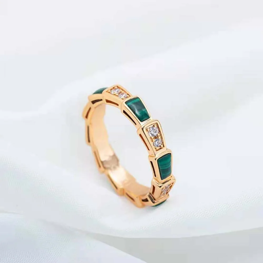 Bvlgari Use of Unconventional Materials Serpenti Viper Ring for Women in Green