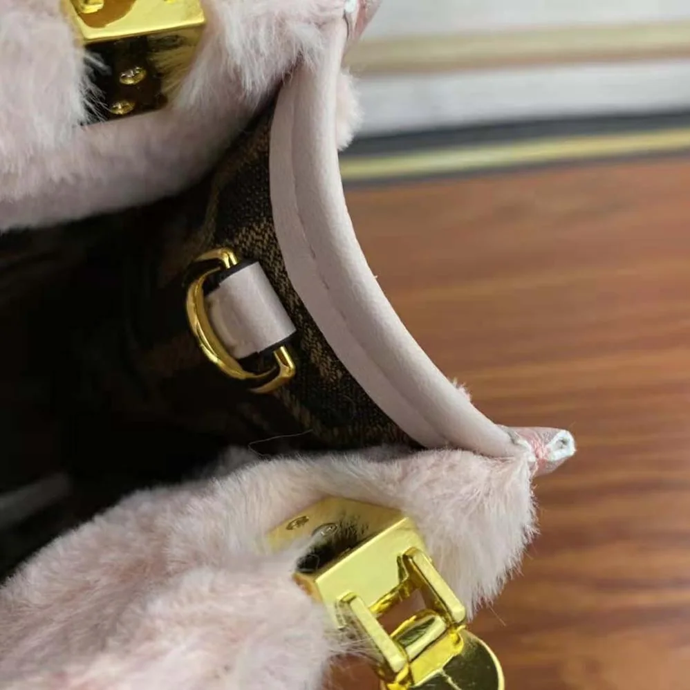 Fendi Mini Sunshine Shopper Pink Sheepskin Mini for Women in Bag with Inlay Fendi Mini Sunshine Shopper Pink Sheepskin Mini for Women in Bag with Inlay