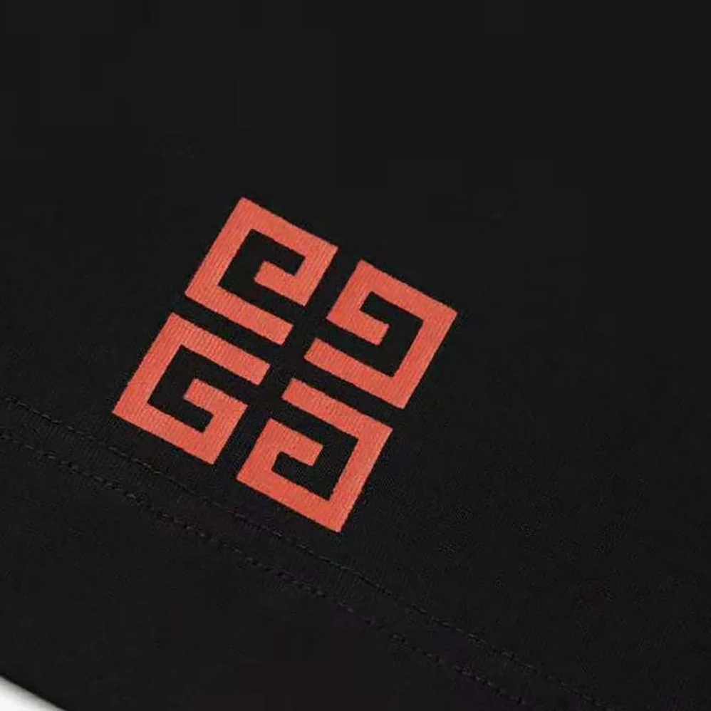 Givenchy 4G Givenchy Slim Fit T-shirt for Men in Black/red