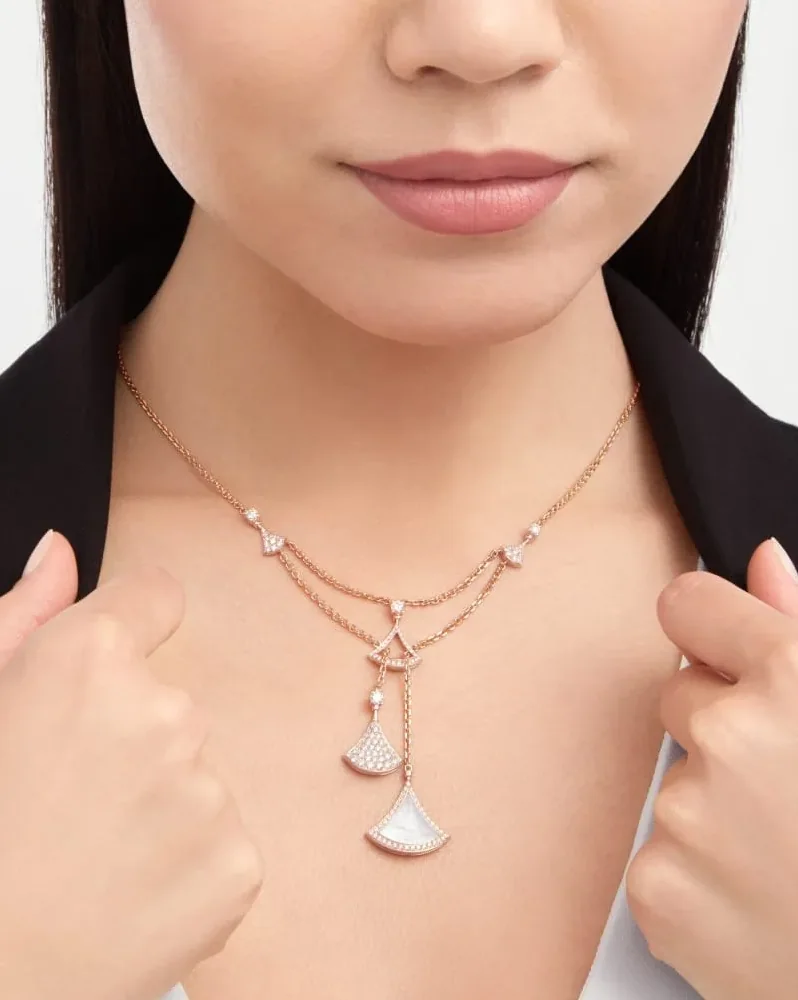 Bvlgari Divas Dream Necklace Rose Gold