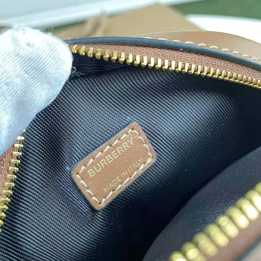 Burberry Icon Stripe E-canvas Louise Bag for Women in Beige Burberry Icon Stripe E-canvas Louise Bag for Women in Beige